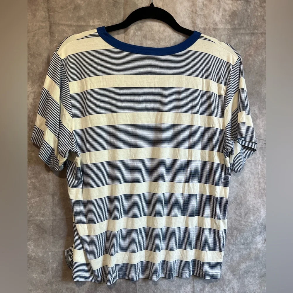 Brand new AEO tshirt - Picture 5 of 5